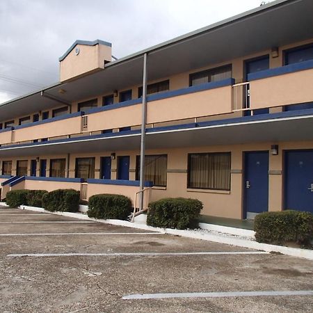 Travelodge By Wyndham Lafayette Exterior foto