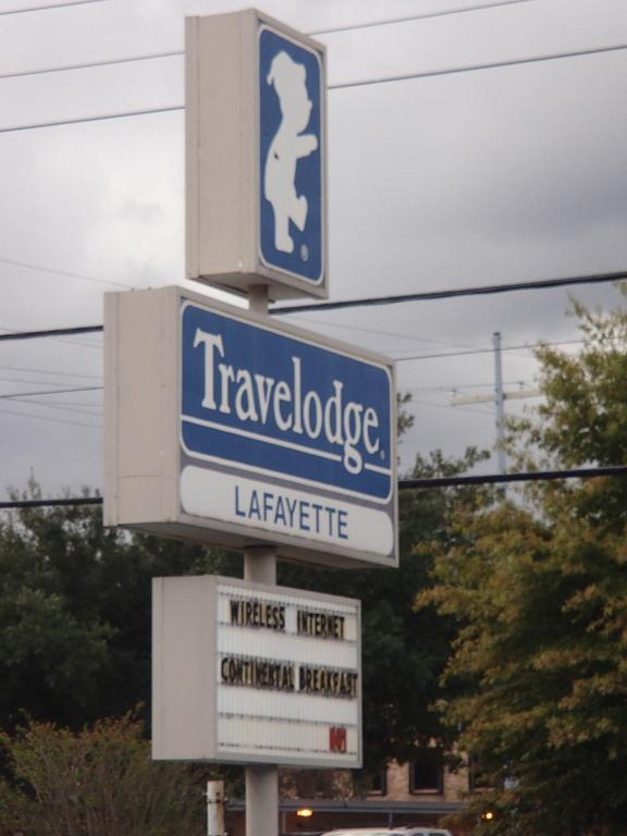 Travelodge By Wyndham Lafayette Exterior foto